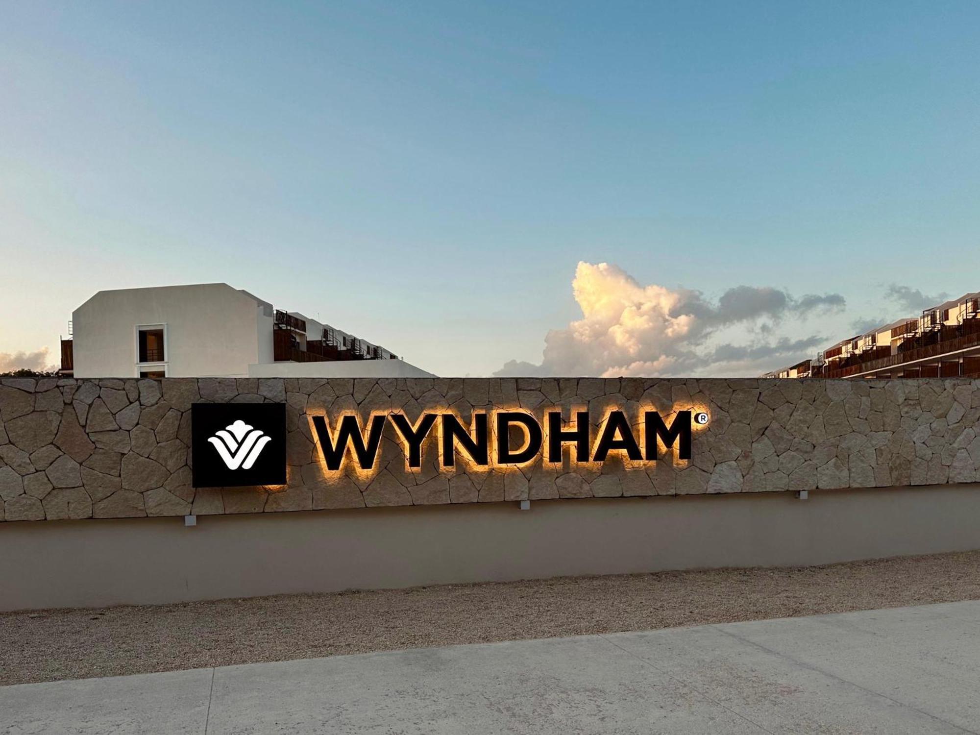 Wyndham Tulum Hotel Buitenkant foto